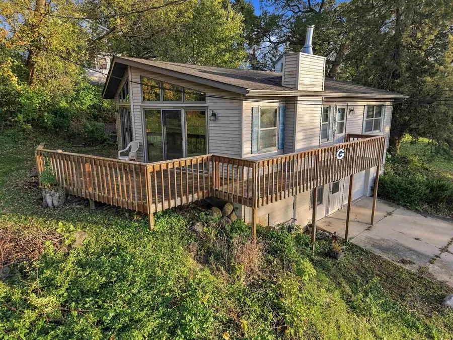 8 E Deerfield Street, Deerfield, WI 53531 - #3