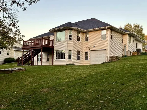 1150 Reddy Drive, Platteville, WI 53818
