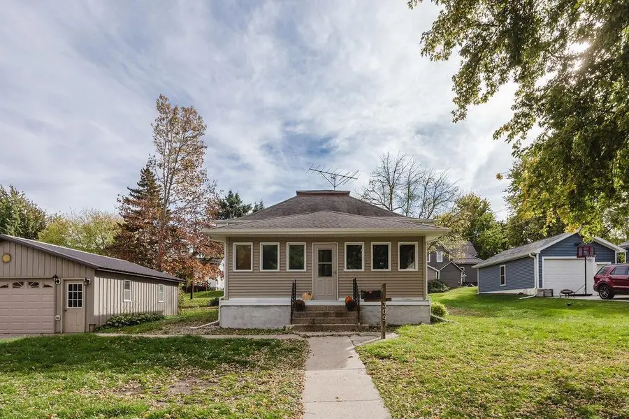 309 E Chapel Street, Dodgeville, WI 53533 - #2
