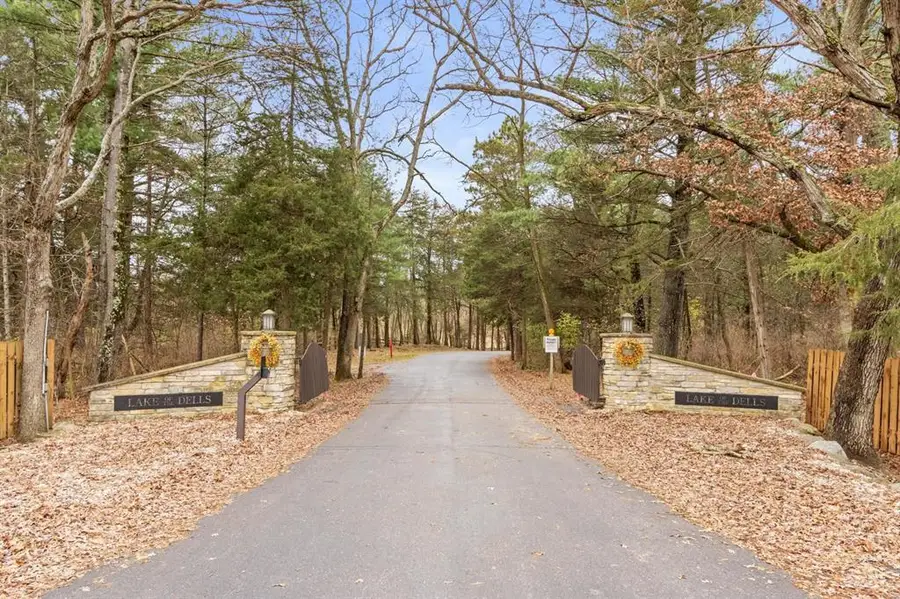 1131A S Gillette Drive, Wisconsin Dells, WI 53965 - #2