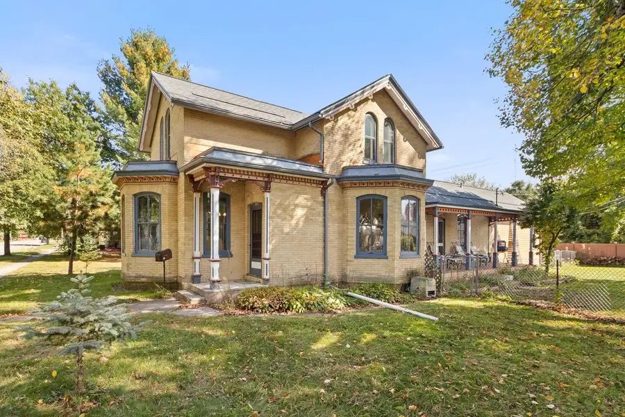 222 E Franklin Street, Portage, WI 53901 - #2