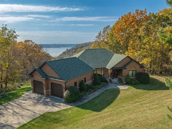 14767 Eagle Ridge Road, Ferryville, WI 54628