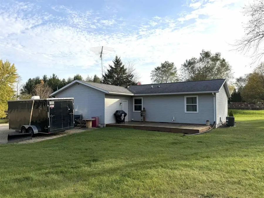 120 Cheney Avenue, Endeavor, WI 53930 - #2