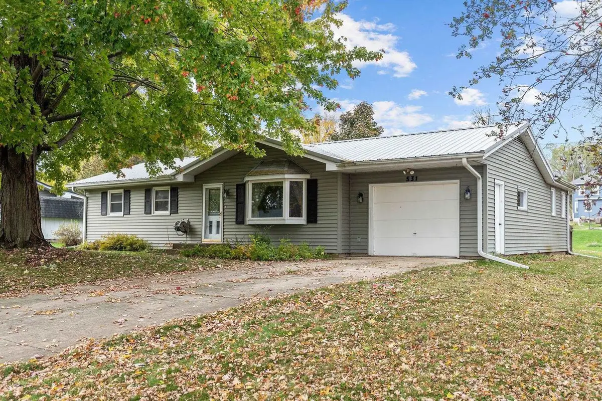 531 Sunrise Lane, Markesan, WI 53946 - #1