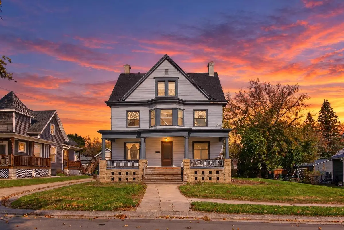 606 W Rollin Street, Edgerton, WI 53534 - #1