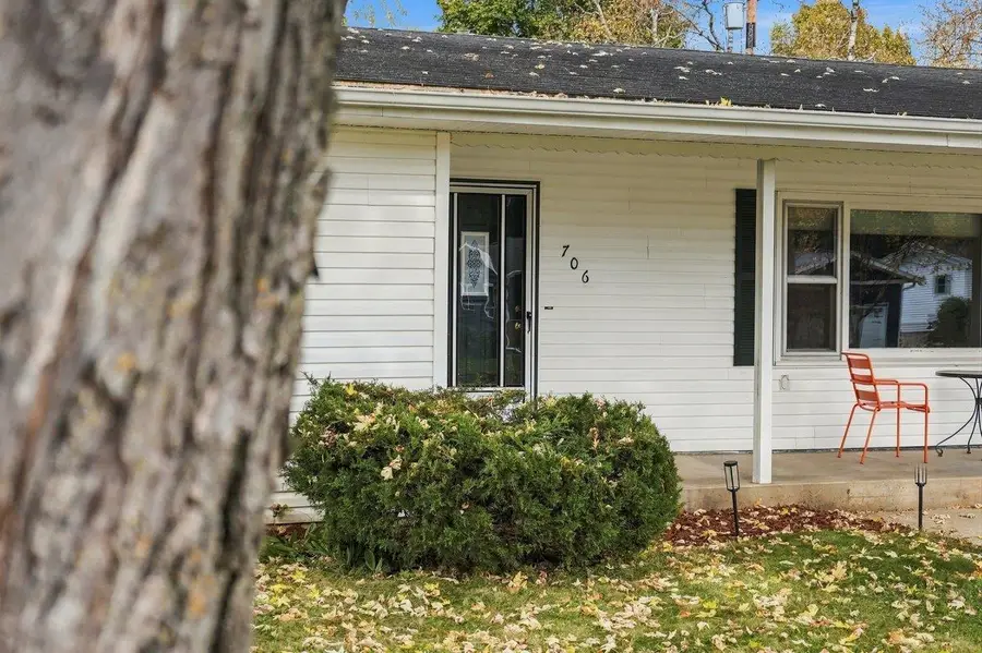 706 Hintze Road, Madison, WI 53704 - #2
