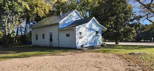 W4908 Bradley Road, Rio, WI 53960