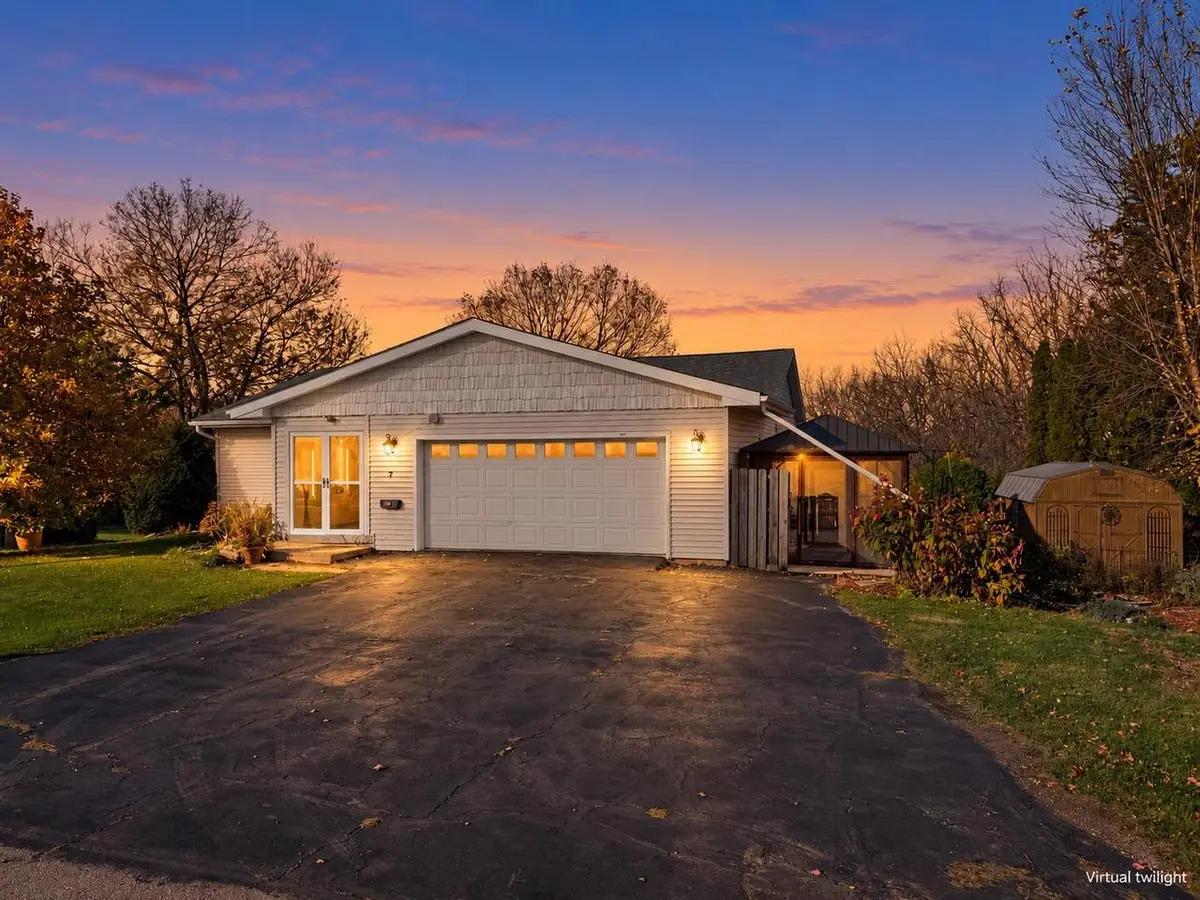7 Parkwood Drive, Lancaster, WI 53813 - #1