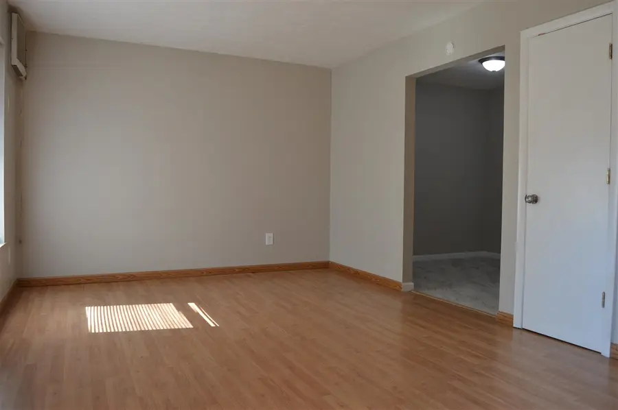 816 12th Avenue, Huntington, WV 25701-3456 - Image #2