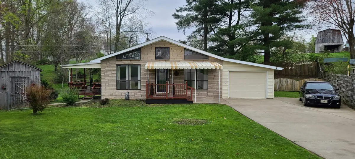 114 Rogers Circle, Hurricane, WV 25526 - Image #1