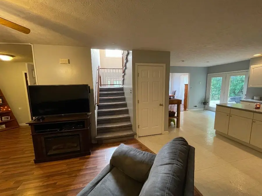 211 Highlands Road, Hurricane, WV 25526 - Image #3