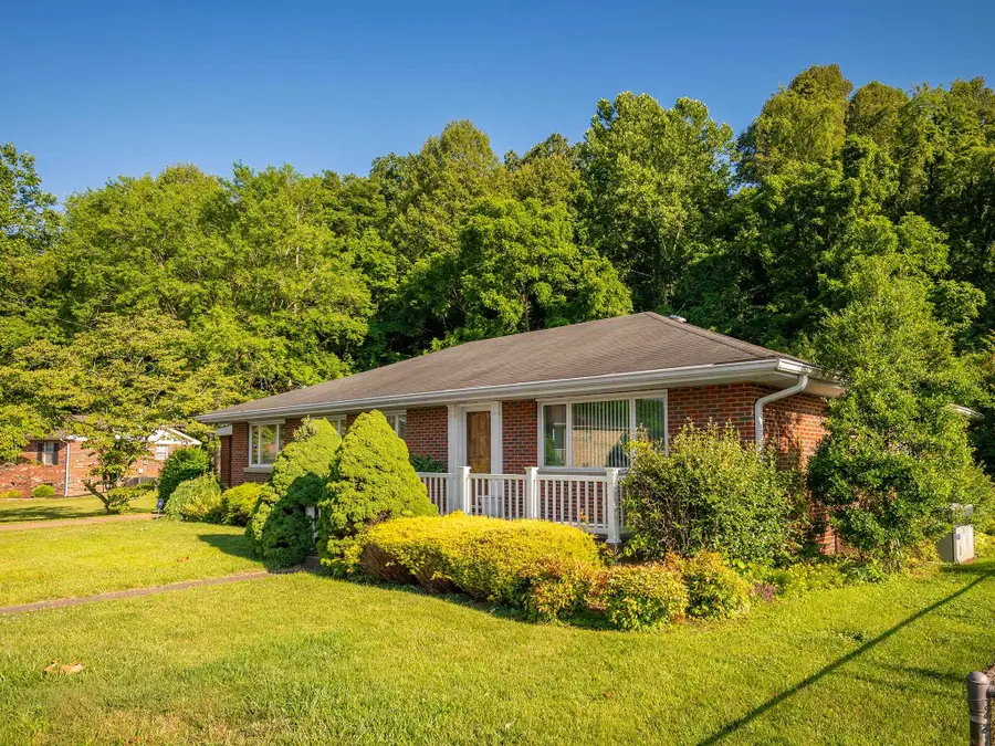 957 Florida Street, Milton, WV 25541 - Image #3