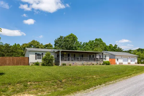 707 Village Lane, Milton, WV 25541