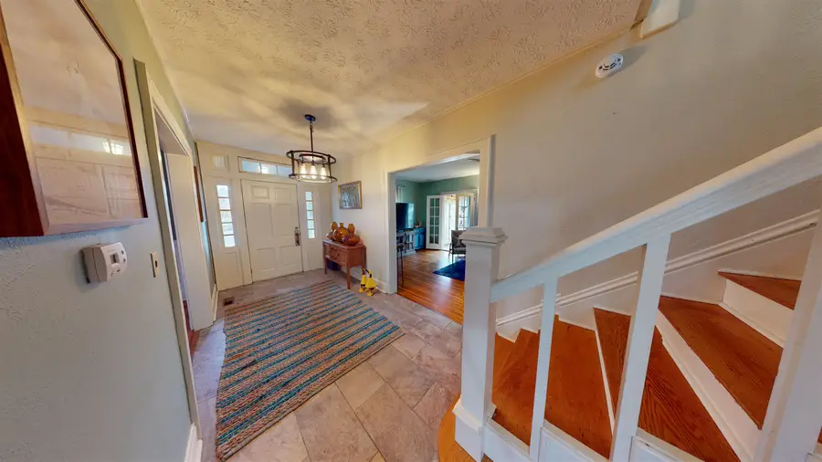 103 Woodland Drive, Huntington, WV 25705 - Image #2