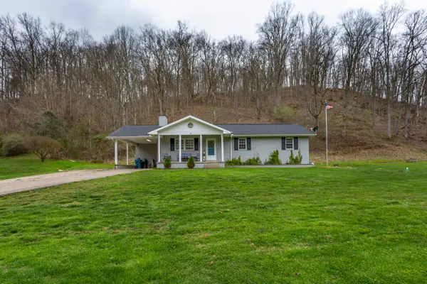 871 Fudges Creek Road, Barboursville, WV 25504