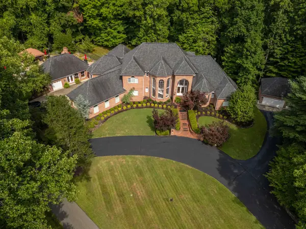 1 Albemarle Lane, Barboursville, WV 25504