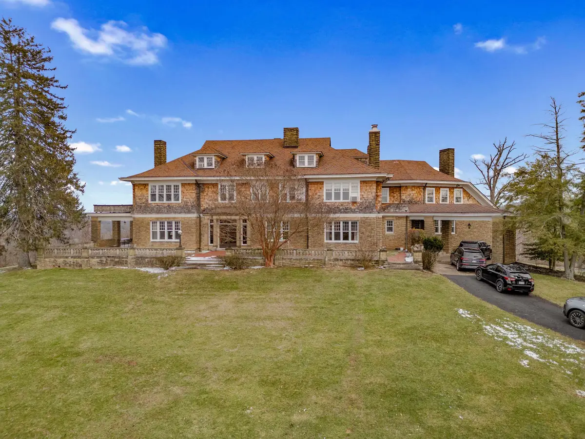 1860 McCoy Road, Huntington, WV 25701 - Image #1