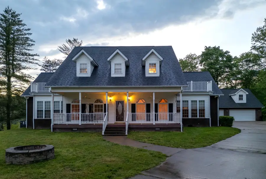 140 Morton Drive, Hamlin, WV 25523 - Image #2