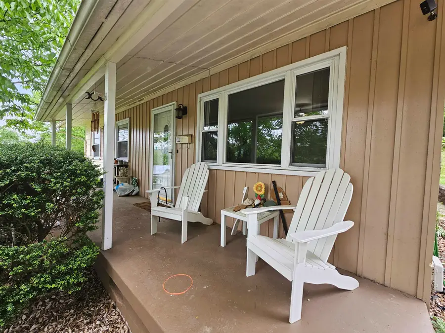 1000 Park Drive, Dunbar, WV 25064 - Image #2