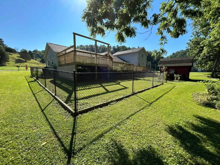 4126 Green Valley RD, Huntington, WV 25701 - Image #3