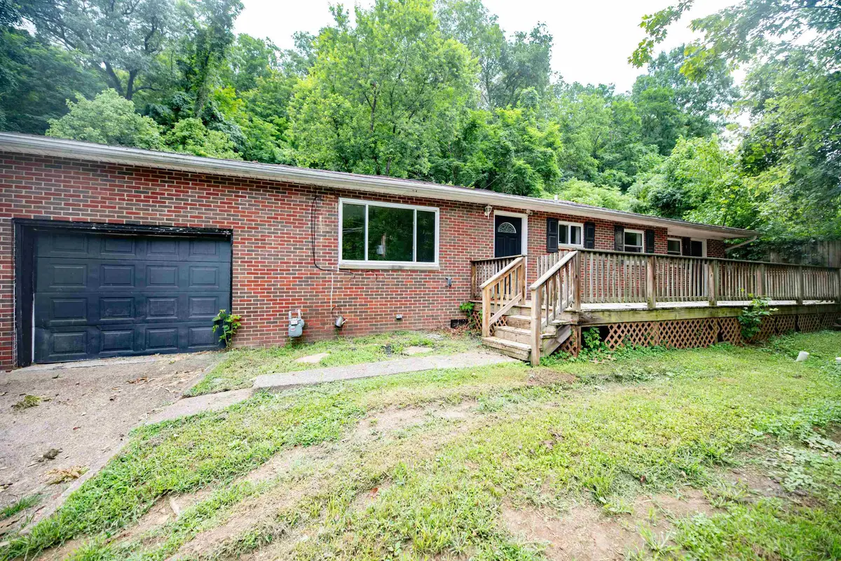 2750 Merritts Creek Rd, Huntington, WV 25702 - Image #1