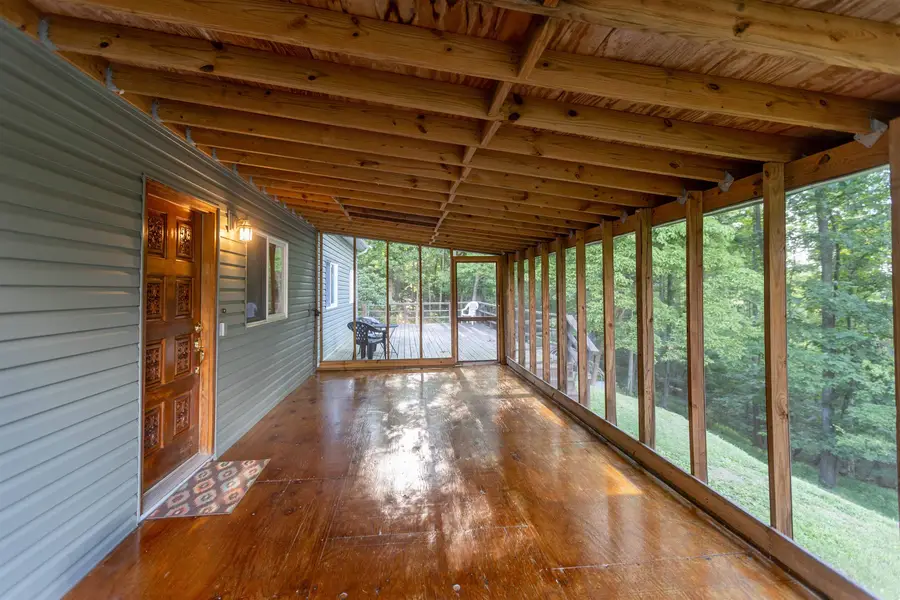 395 Buff Creek Road, Hurricane, WV 25526 - Image #2