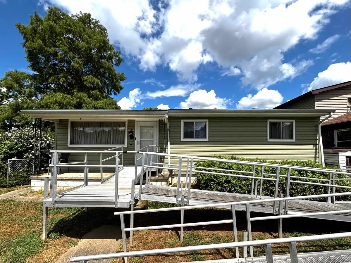 928 monroe ave, Huntington, WV 25704 - Image #1