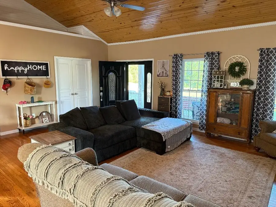 270 Stanley Drive, Prichard, WV 25555 - Image #3