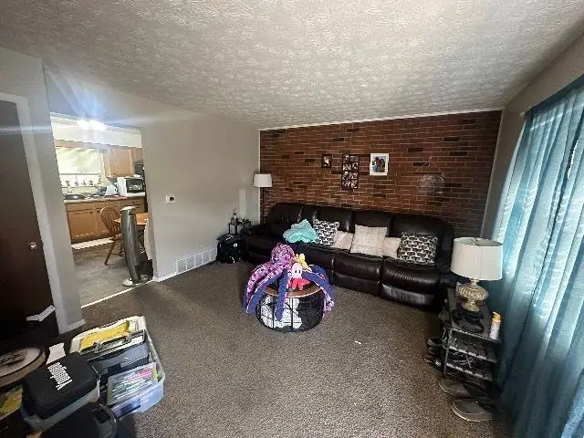 5960 E Pea Ridge Road, Huntington, WV 25705 - Image #2