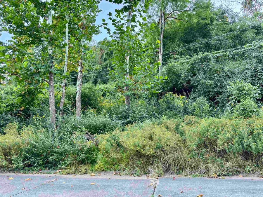 54 Regal Oaks, Barboursville, WV 25504 - Image #3