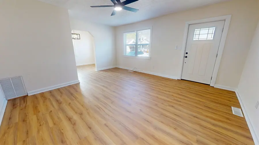 1052 Harrison Street, Milton, WV 25541 - Image #3