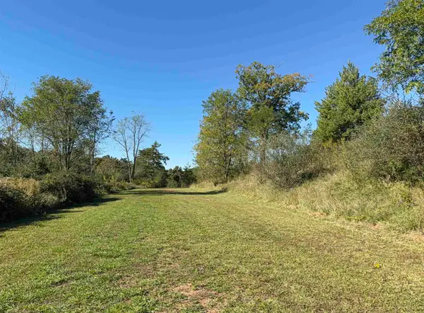 17,18,19,20,21 Chrystal Lane, Barboursville, WV 25504