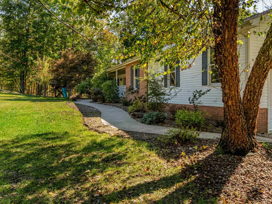 704 Jericho Road, Ona, WV 25545 - Image #2