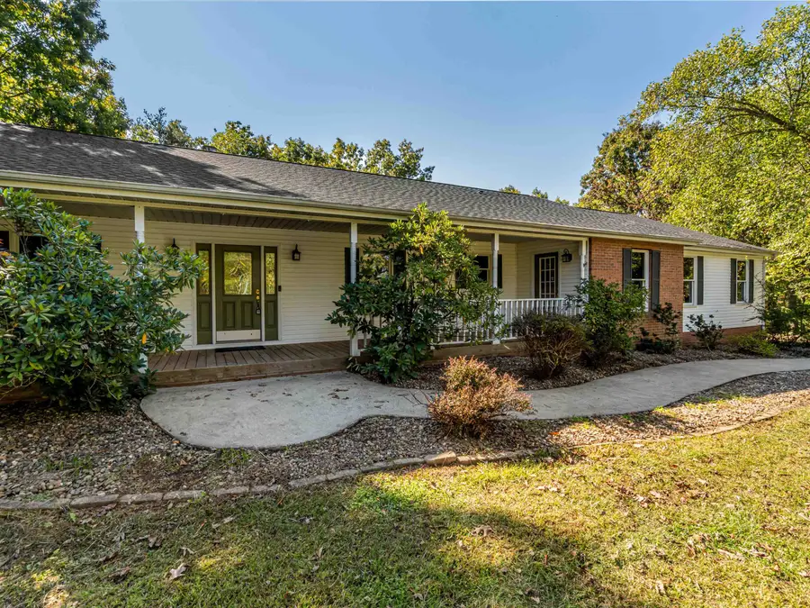 704 Jericho Road, Ona, WV 25545 - Image #3