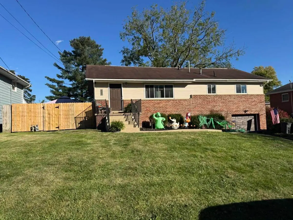 127 Birkewood Road, Huntington, WV 25705 - Image #1