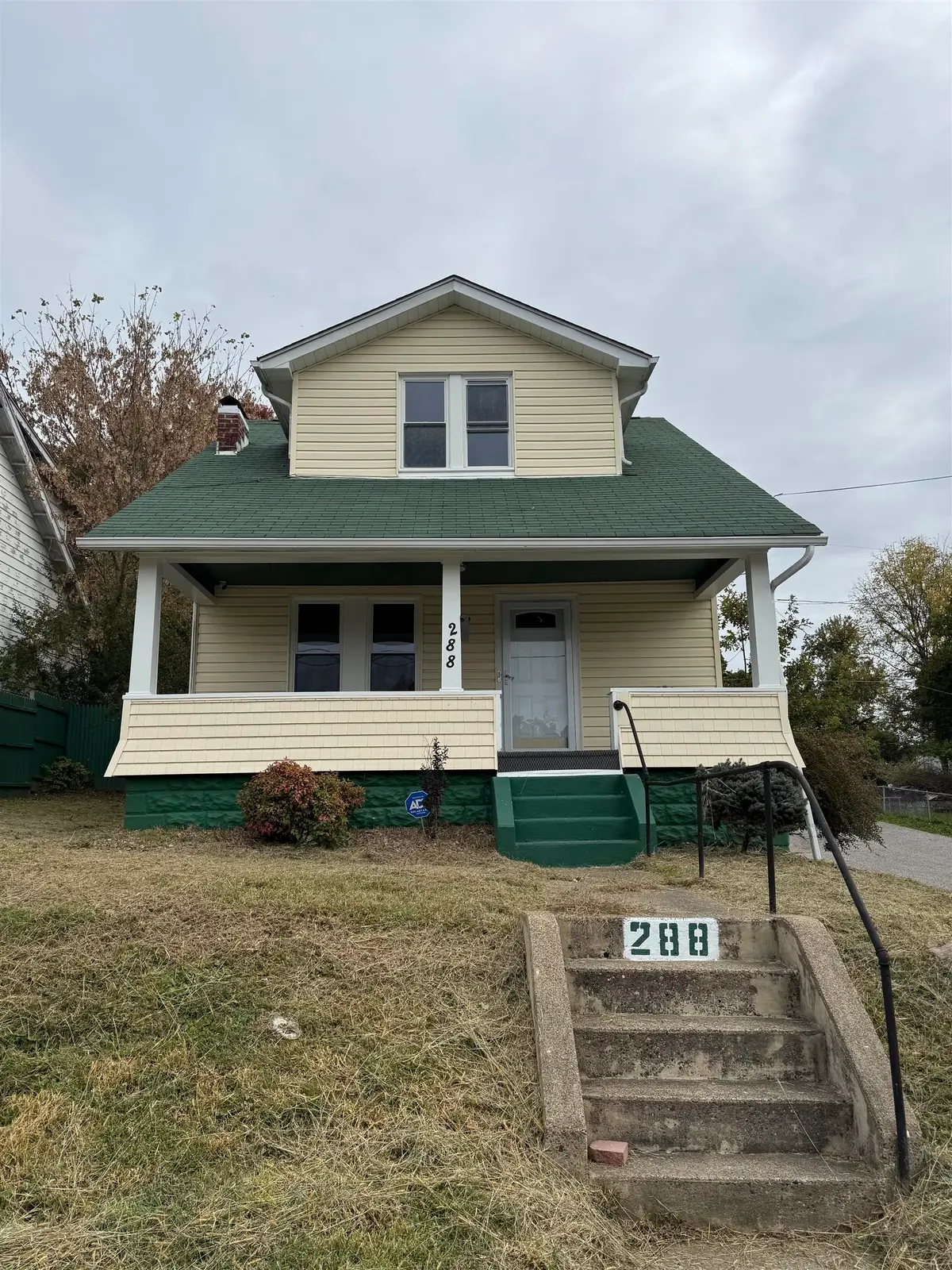 288 S Walnut, Huntington, WV 25705 - Image #1