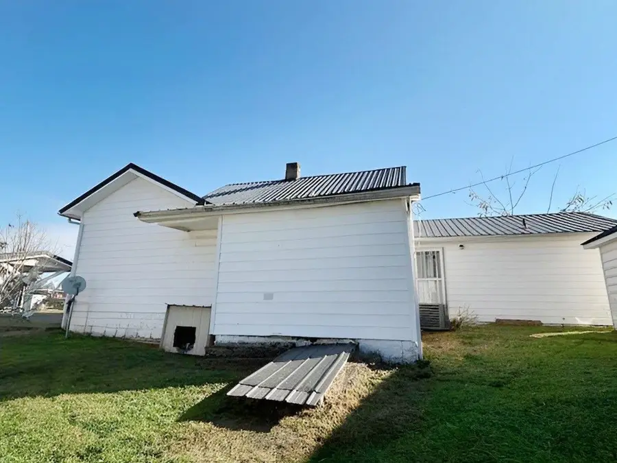 67 Lewis Lane, Greenup, KY 41144 - Image #2