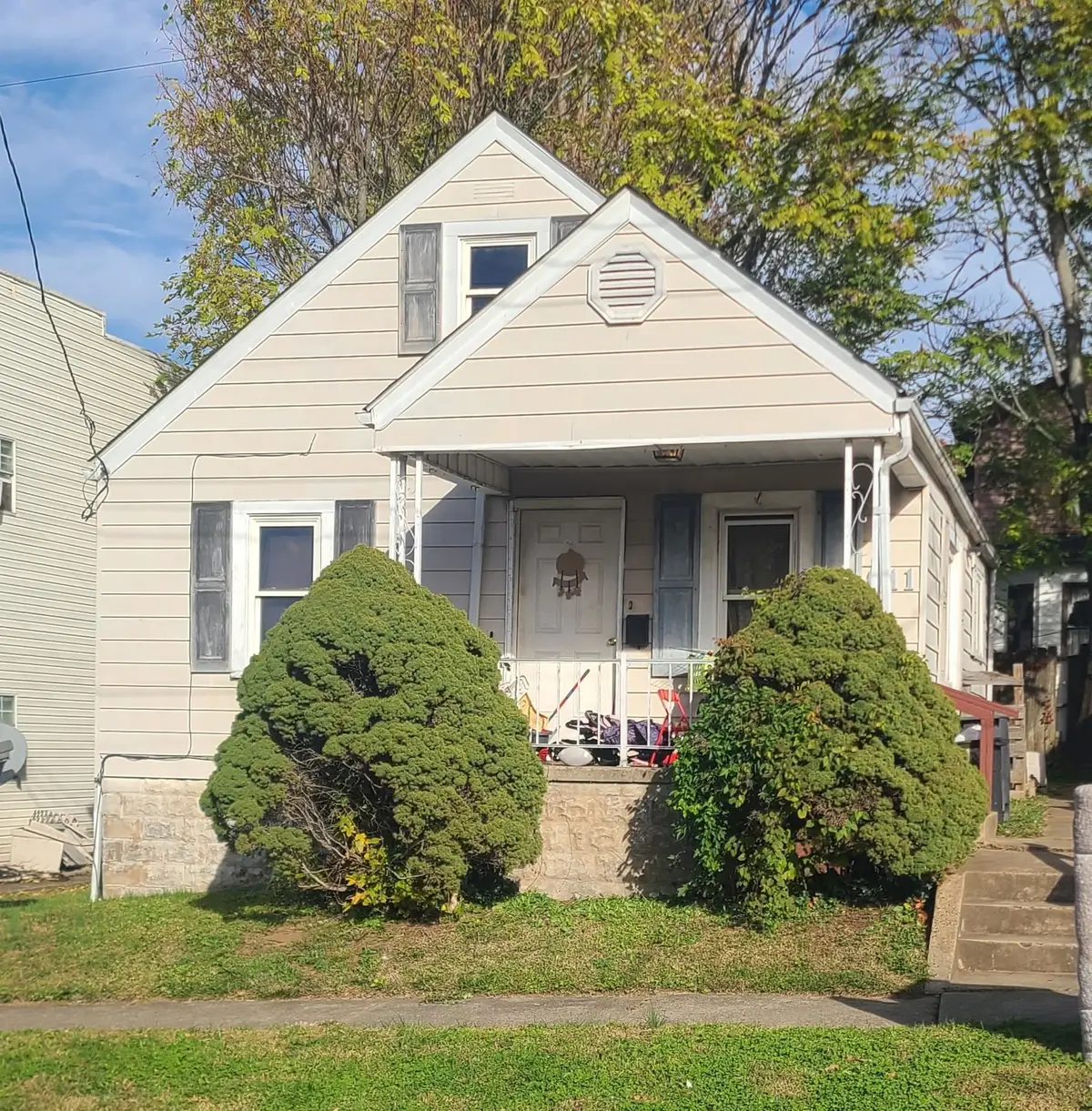 611 & 615 11th Street West, Huntington, WV 25704 - #1