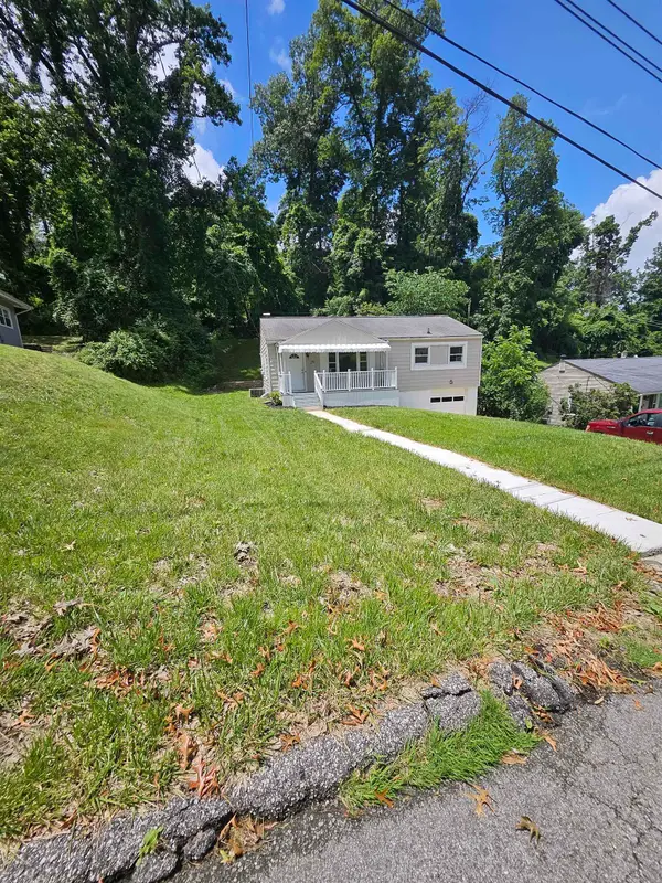 29 S Queens Court, Huntington, WV 25705