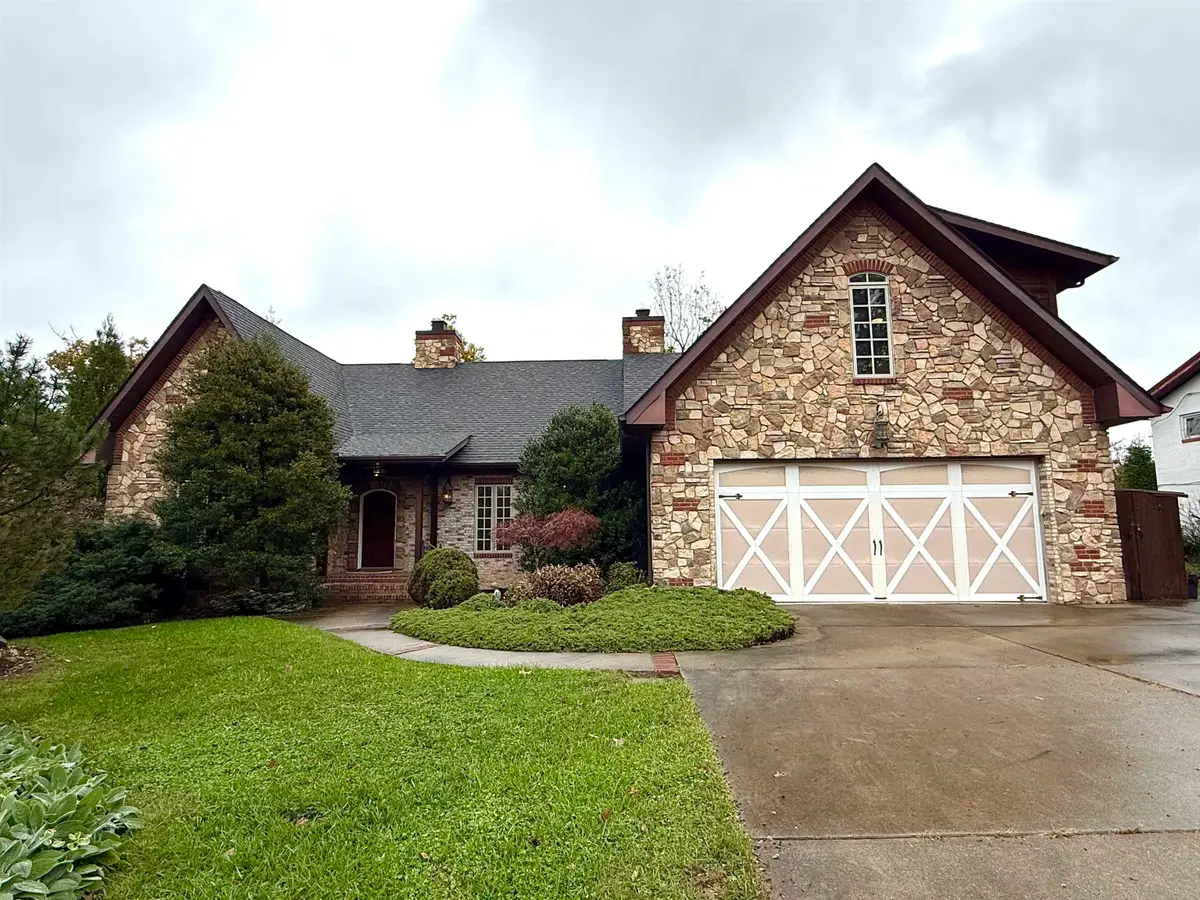 680 Freeman Court, Huntington, WV 25701 - #1