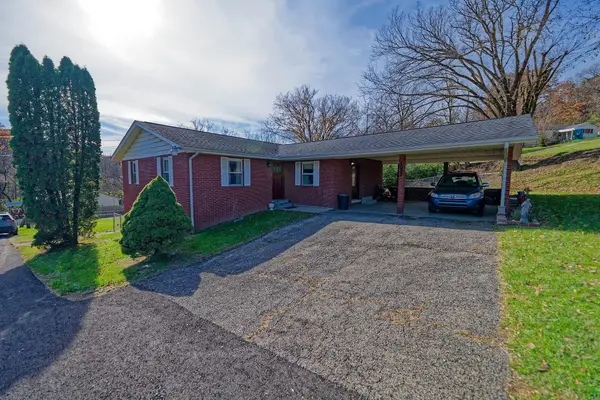 206 Bonnie Boulevard, Huntington, WV 25705