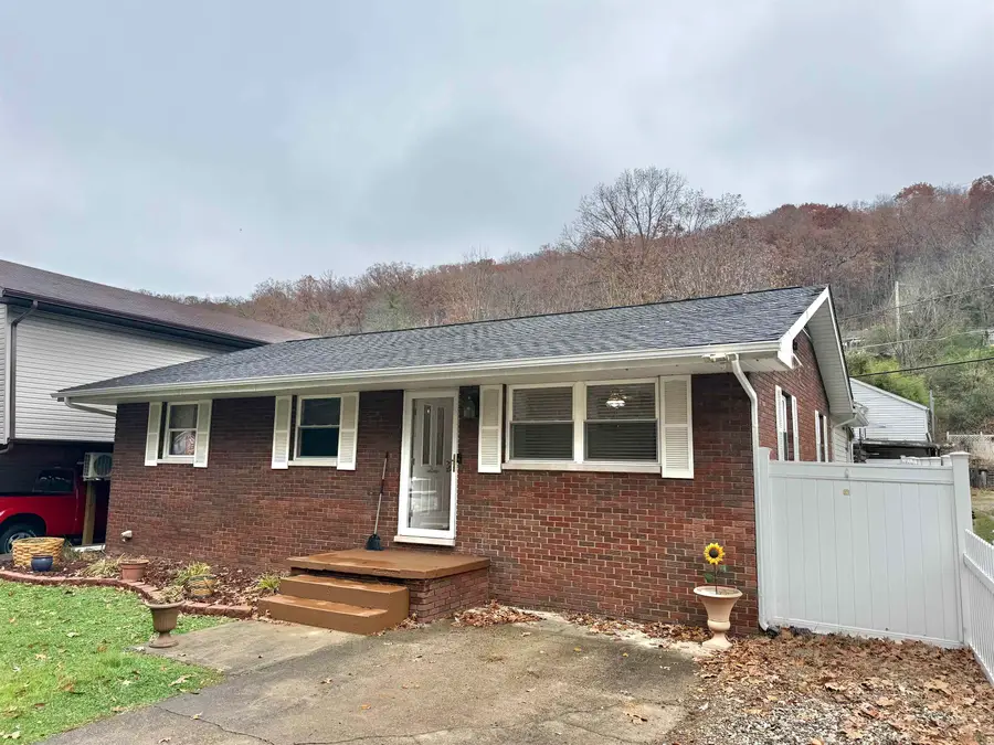 1224 Spring Valley Drive, Huntington, WV 25701 - Image #2