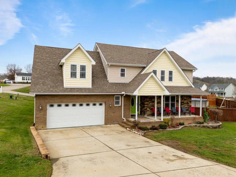 21 Cardinal Drive, Milton, WV 25541 - Image #2