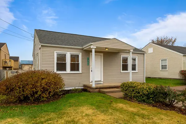 1320 East Pea Ridge Road, Huntington, WV 25705