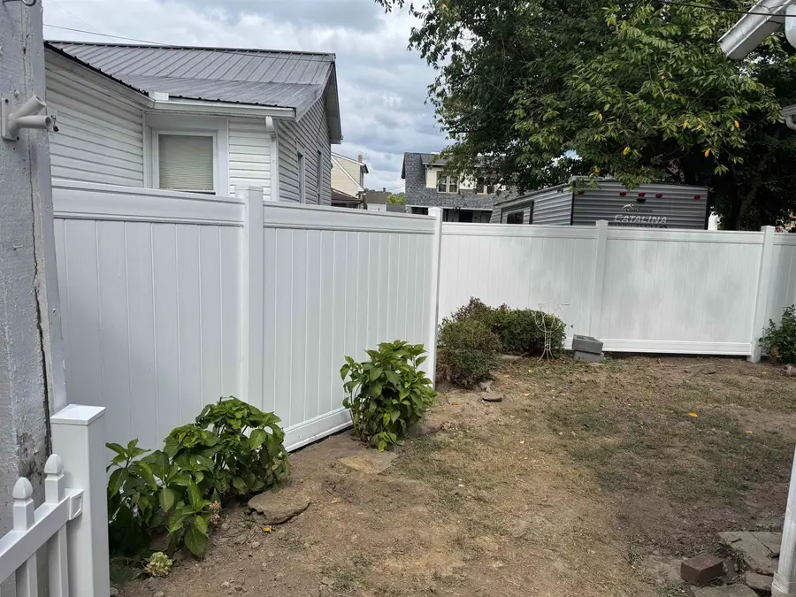 519 Railroad St, Ironton, OH 45638 - Image #2