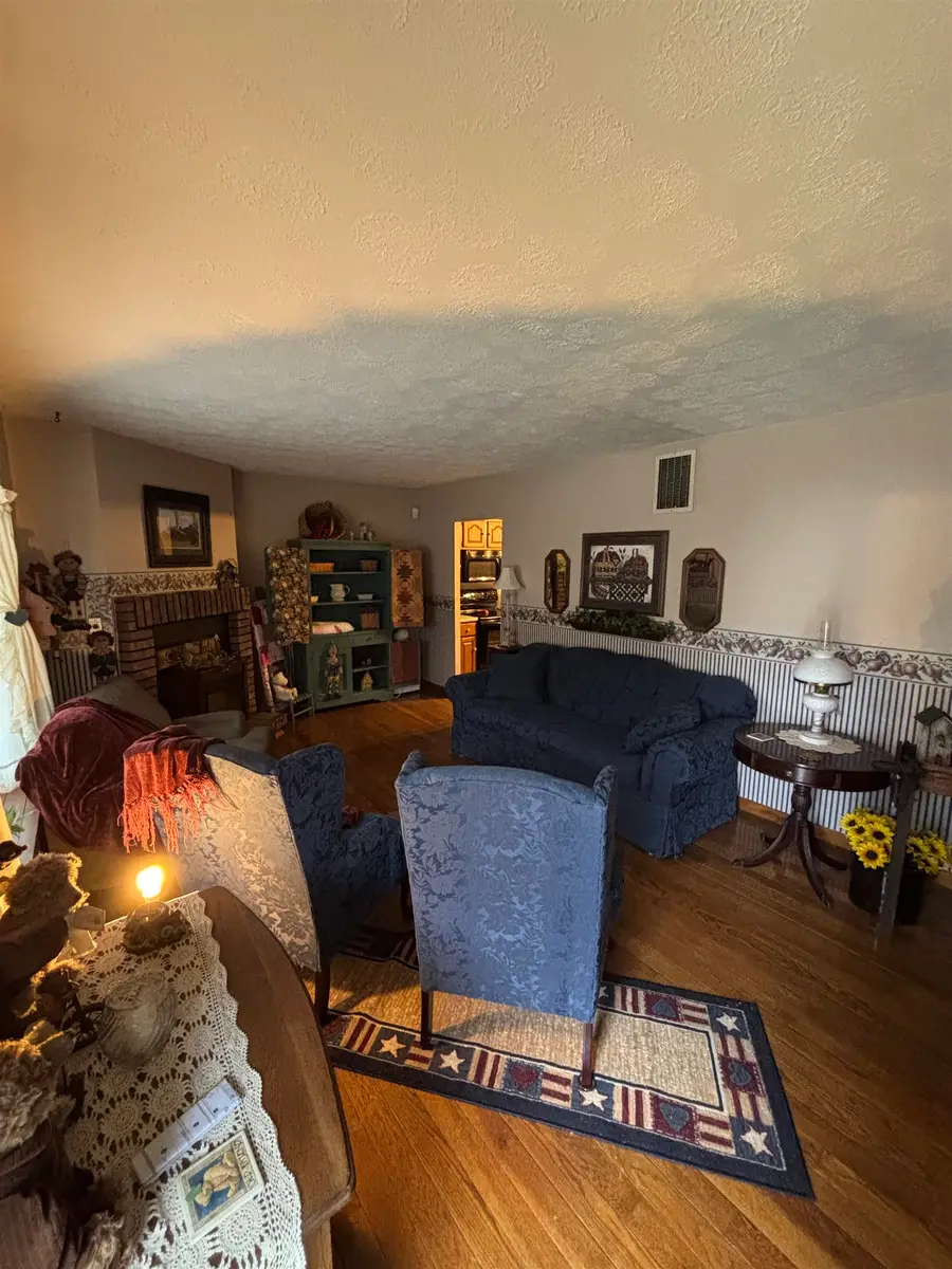 1447 Spring Valley Circle, Huntington, WV 25704 - Image #3