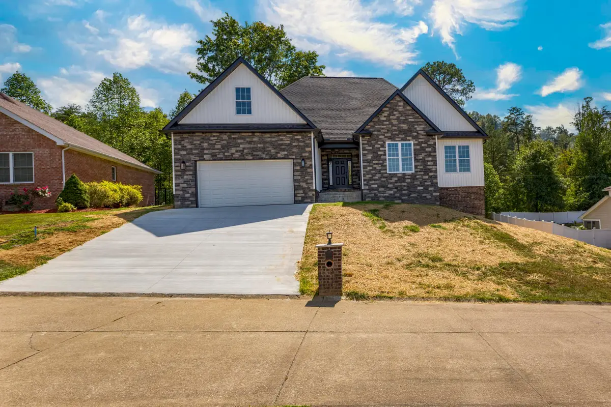 254 James Circle, Culloden, WV 25510 - Image #1