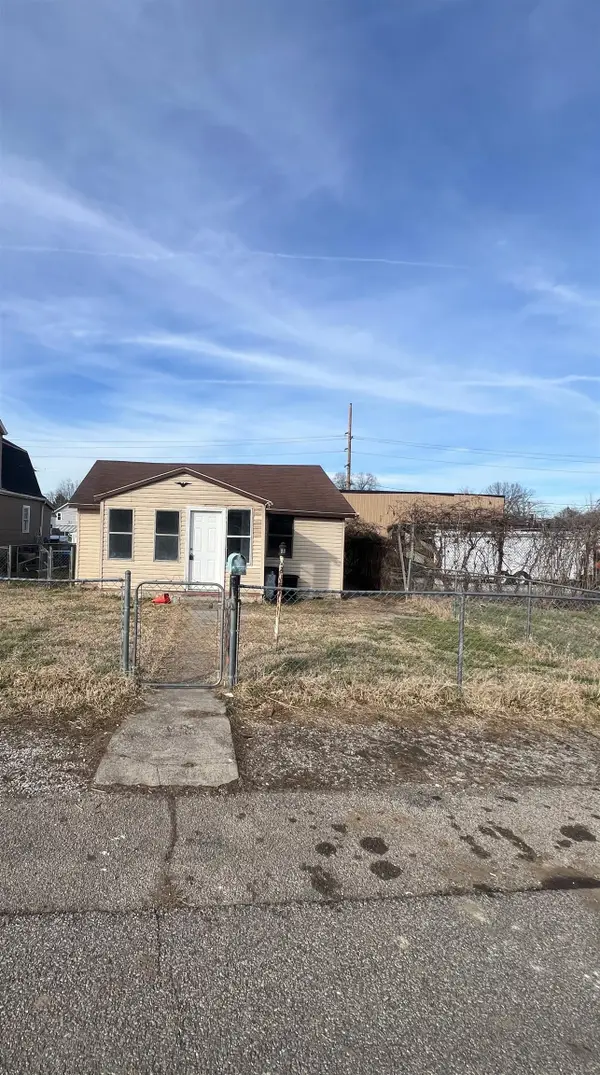 1032 Van Buren Ave, Huntington, WV 25704