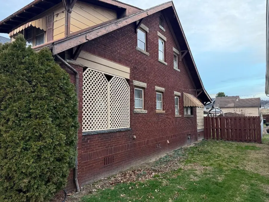 2530 Collis Avenue, Huntington, WV 25703 - Image #2