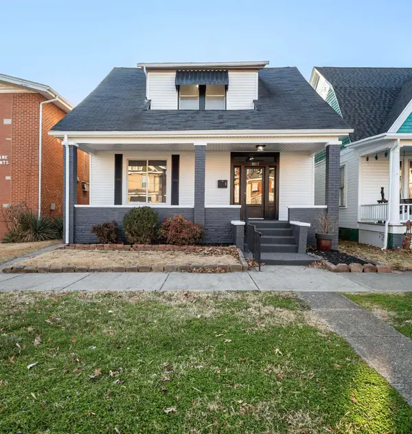 1017 11th St, Huntington, WV 25701